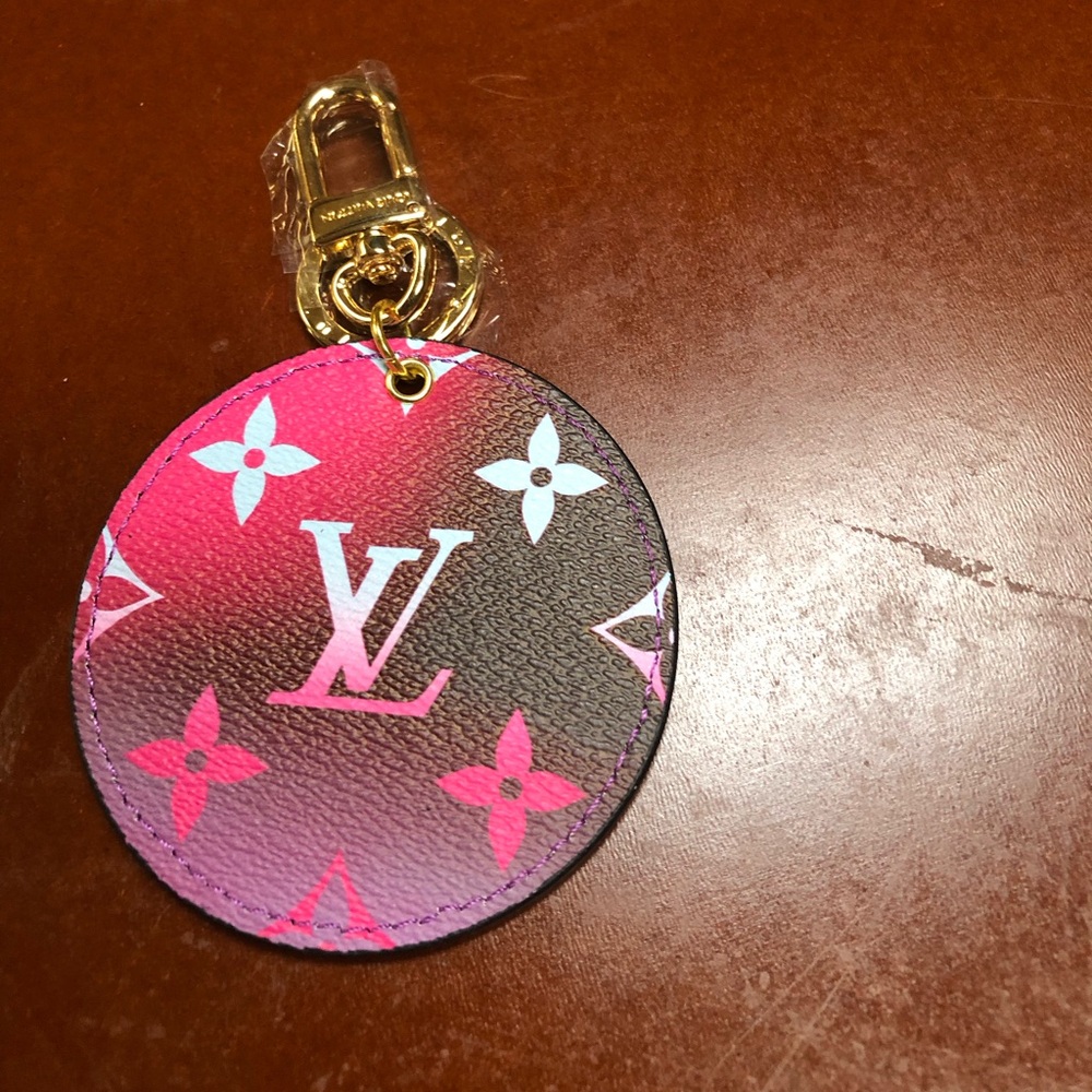 Copy Louis Vuitton Vibrant Pink and Purple Keychain - Picture 2 of 2